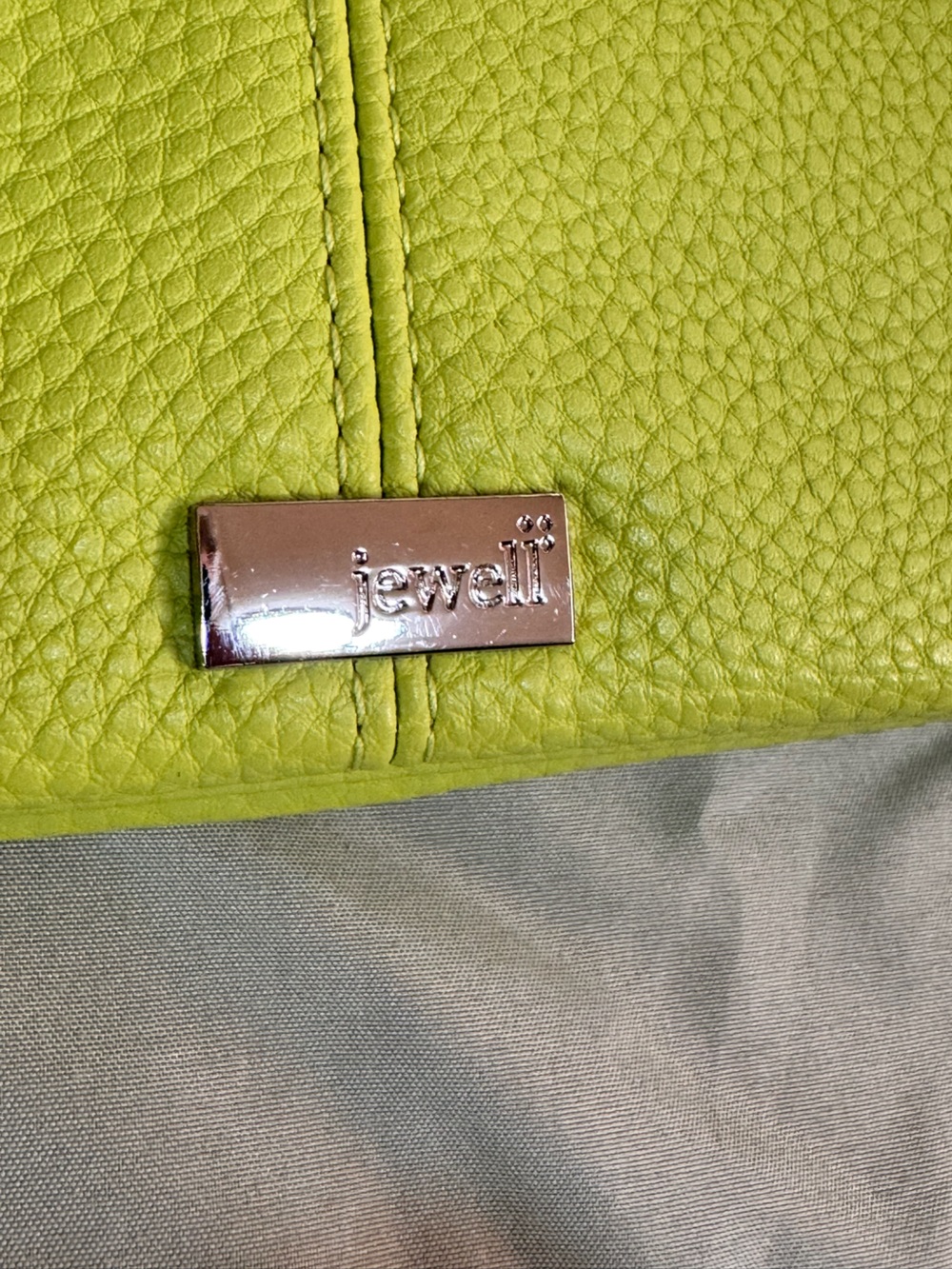 NWOT Thirty-One Jewell Crossbody Clutch Street Style purse Citrus Lime Pebble - Picture 2 of 7